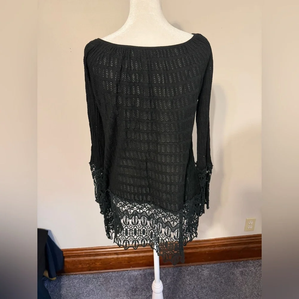 Umgee Black Lace Trim Shirt - Picture 3 of 4
